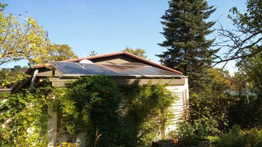 Solaranlage - Solarmodule mit 600Wp Leistung Solaranlage - Solarmodule mit 600Wp Leistung